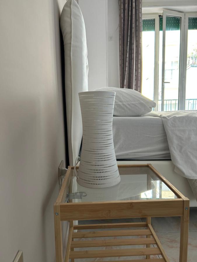 Happy Fly Hotel Napels Buitenkant foto